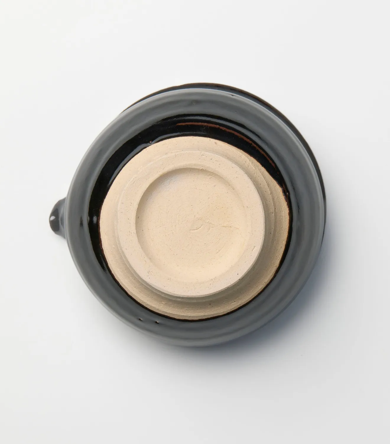 Kittachi Spouted Chawan matcha skål sort med tud