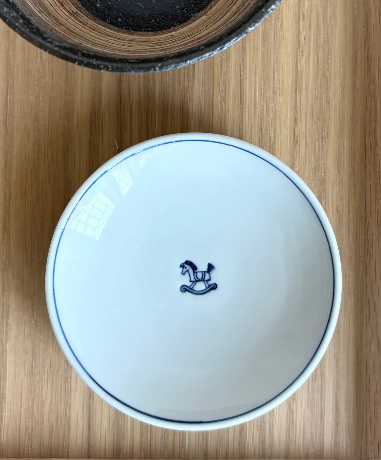 Tyst Te Indigo Kutani Petit Plate Rocking Horse tallerken 10,5 cm
