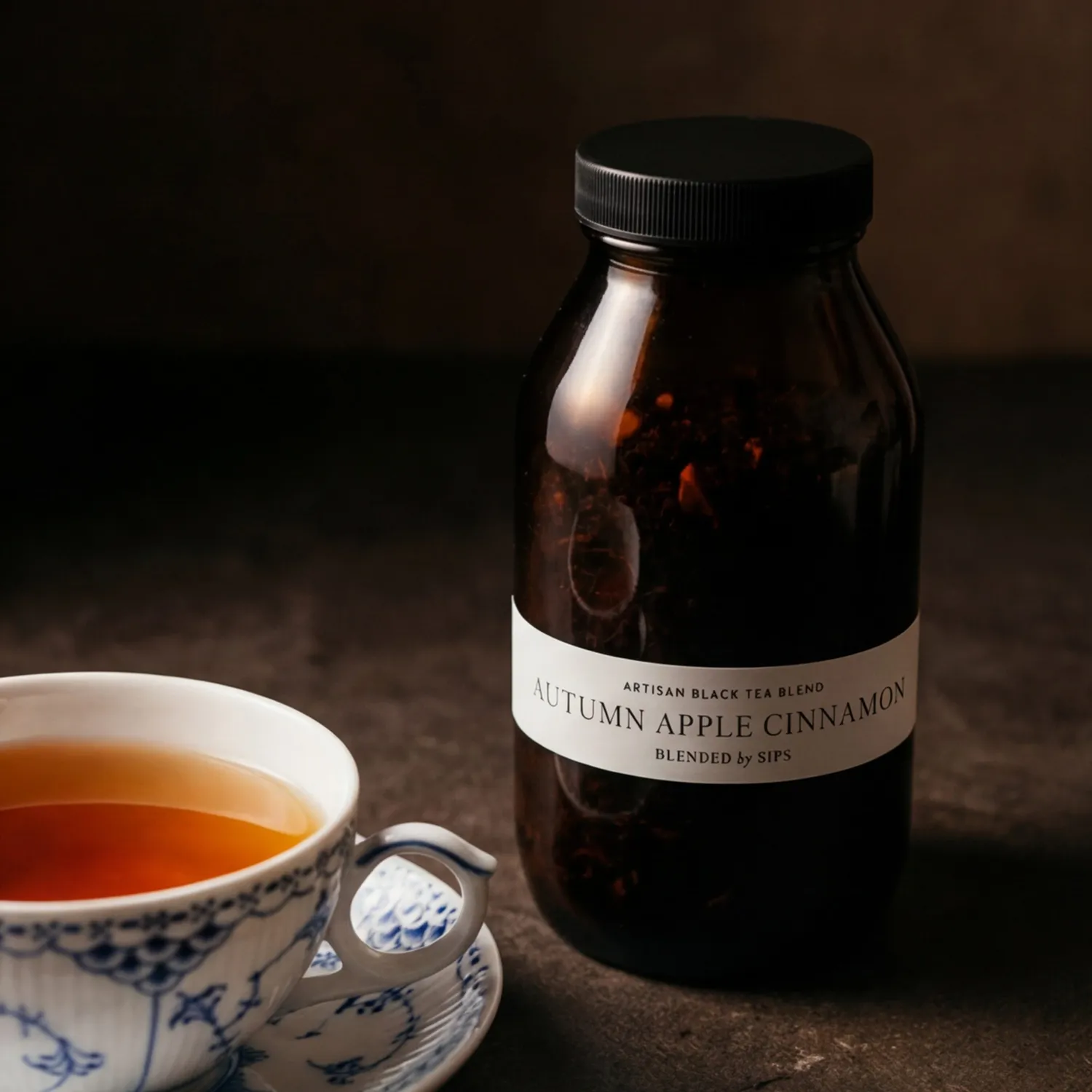 By SIPS Autumn Apple Cinnamon sort te æble kanel