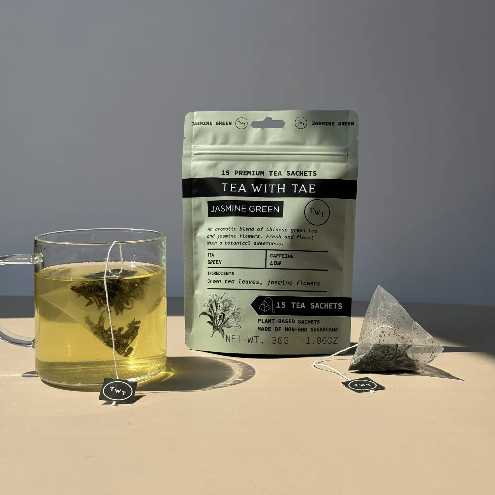 Tea with Tae Jasmine Green pose te 15 breve floral
